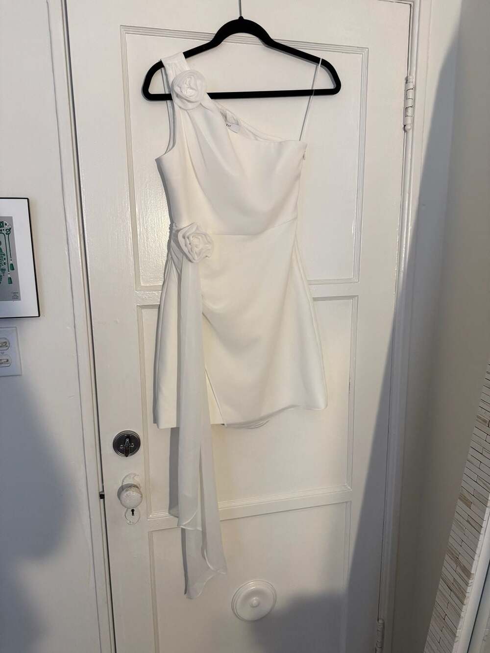 LIKELY Cassia One-Shoulder Mini Dress with Floral Detail in White Size 0 NWT